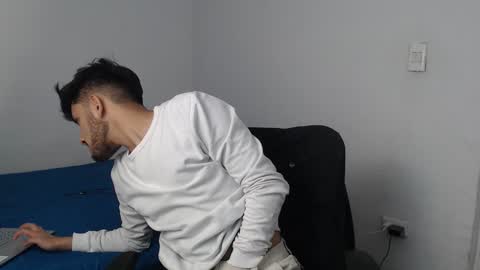 camilo online show from February 2025 06:04:01 AM