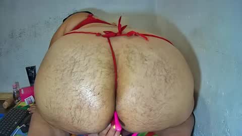 Snapshot of latincurvy1992 chatting on September 2025 06:41:02 PM latincurvy1992 online show from September 2025 06:41:02 PM