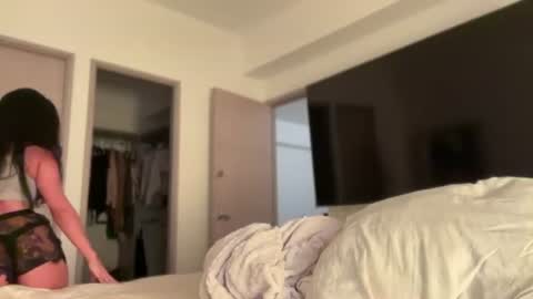 Snapshot of latinella chatting on June 2026 04:17:01 AM Hi - online show from June 2026 04:17:01 AM