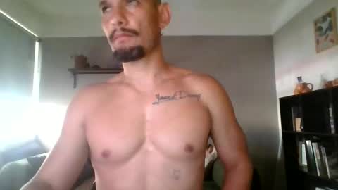 Snapshot of latinhotcouple33 chatting on May 2026 10:40:02 PM wolves online show from May 2026 10:40:02 PM