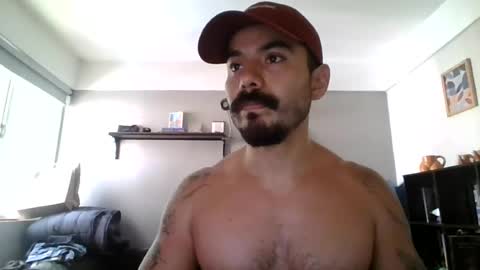 Snapshot of latinhotcouple33 chatting on July 2026 10:08:01 PM wolves online show from July 2026 10:08:01 PM