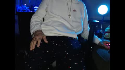 latinlover513 online show from February 2025 01:16:01 PM
