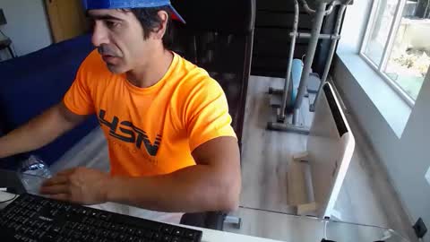 Snapshot of latino23bom chatting on October 2025 09:41:02 AM sam online show from October 2025 09:41:02 AM