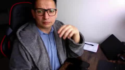 latino8484 online show from October 2025 08:14:01 AM