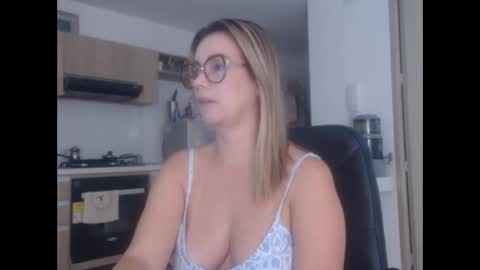 Snapshot of latinpaprika chatting on February 2025 11:41:01 AM latinpaprika online show from February 2025 11:41:01 AM