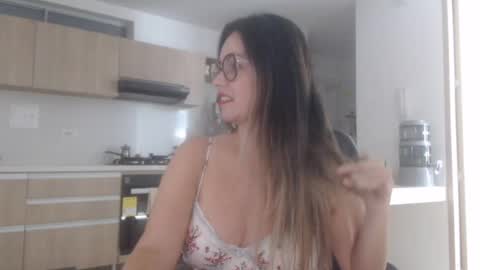 latinpaprika online show from July 2026 06:51:02 PM