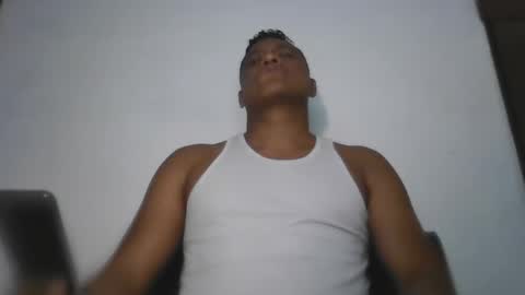 latinrayf online show from November 2025 03:56:01 PM