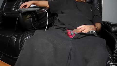 Nico online show from October 2025 12:17:02 PM