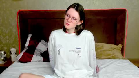 latoriacosner online show from January 2026 08:08:01 AM