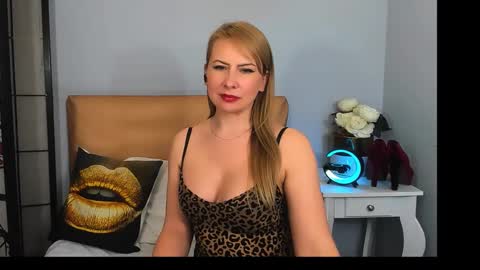 Snapshot of latoyasensual chatting on February 2025 09:12:02 AM Latoya online show from February 2025 09:12:02 AM
