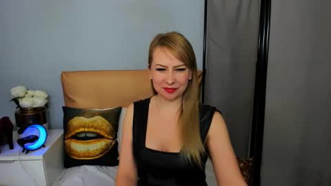Snapshot of latoyasensual chatting on February 2025 06:07:01 AM Latoya online show from February 2025 06:07:01 AM