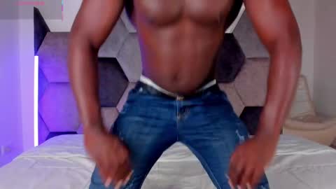 LEANDRO online show from April 2026 04:15:01 AM