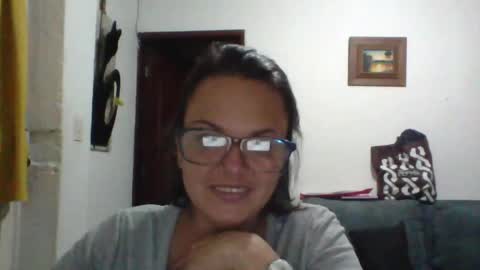 Snapshot of lau16310 chatting on June 2026 01:25:02 AM Laura online show from June 2026 01:25:02 AM