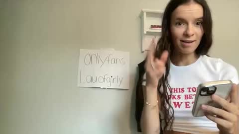 Snapshot of lauegauths3 chatting on September 2025 04:50:01 PM lauegauths3 online show from September 2025 04:50:01 PM