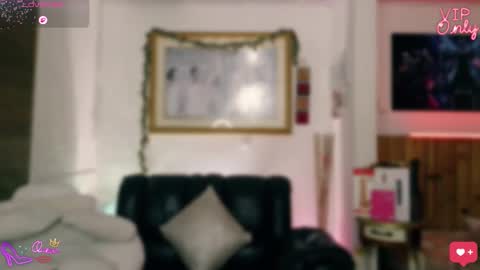 laujgray online show from April 2026 06:35:02 AM