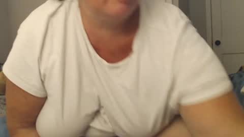 Snapshot of laulauma chatting on July 2026 03:23:01 AM LauLauMa online show from July 2026 03:23:01 AM