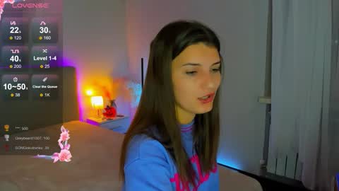 Laura online show from October 2025 05:24:02 PM