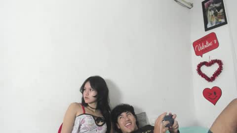 laura_and_kevin online show from February 2026 09:22:02 PM