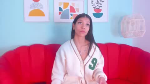 Laura online show from December 2024 12:49:01 PM
