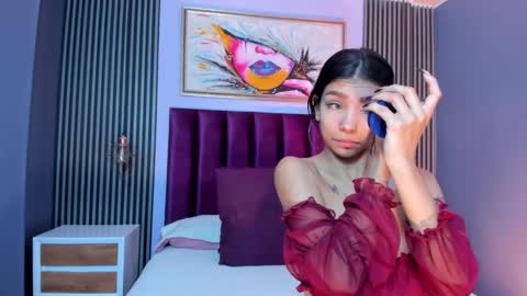 Laura online show from December 2024 01:53:02 PM