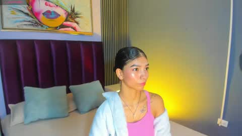 Laura online show from April 2026 12:18:02 PM