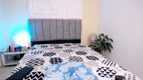 LAURA online show from January 2026 02:43:01 PM