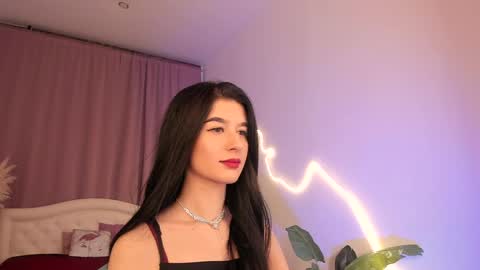 Laura online show from March 2026 10:38:02 PM