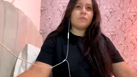 laura online show from December 2024 05:02:01 AM