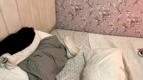 laura online show from January 2025 06:25:02 AM