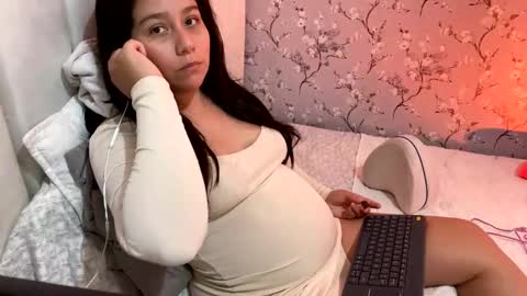 laura online show from January 2025 02:46:02 AM