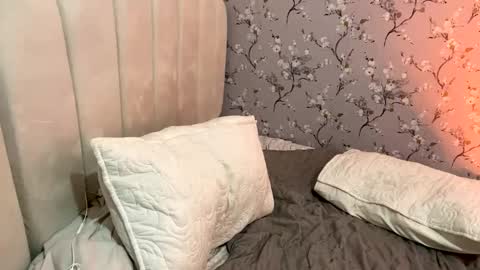 laura online show from February 2025 02:26:01 AM