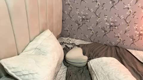 laura online show from February 2025 05:29:02 AM