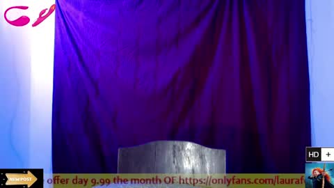 Snapshot of laura_fountain_ chatting on January 2025 05:01:01 PM weedcam Curly Laura OF online show from January 2025 05:01:01 PM