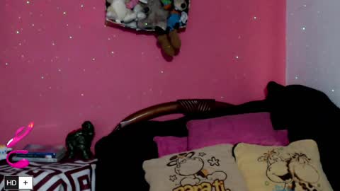 weedcam Curly Laura OF    online show from April 2026 03:09:01 PM