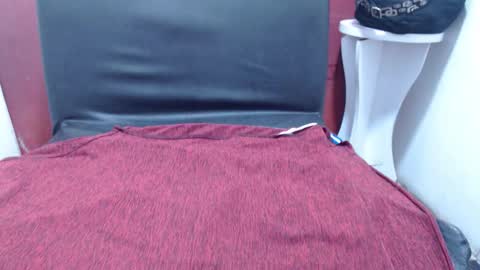  Laura  online show from October 2025 11:36:01 AM