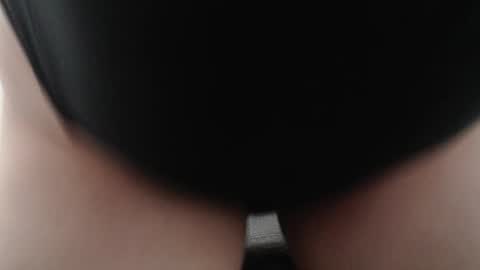  Laura  online show from February 2026 02:35:01 PM