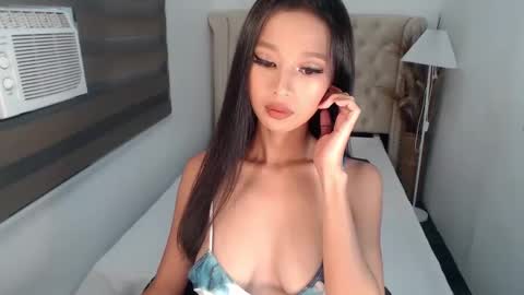 Laura leighxx online show from January 2025 01:50:01 AM