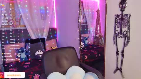 Kate  online show from February 2025 03:50:02 PM