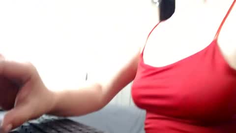 Snapshot of laura_pervert_ chatting on June 2026 06:00:02 PM Laura online show from June 2026 06:00:02 PM