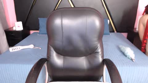 Laura online show from January 2025 12:24:01 PM