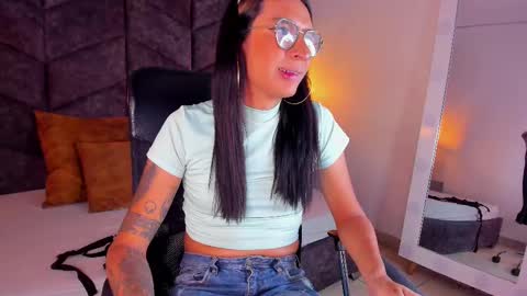 lauraagomezz__ online show from January 2025 07:32:01 PM
