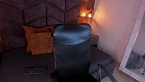 lauraagomezz__ online show from February 2025 07:52:02 PM