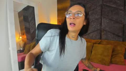 lauraagomezz__ online show from February 2025 07:28:02 PM