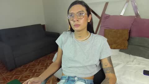 lauraagomezz__ online show from March 2025 01:16:01 AM