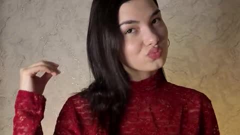 Laura online show from December 2025 11:25:02 AM