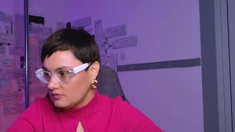 lauradavidsons online show from September 2025 08:03:01 AM