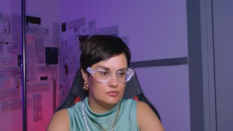 lauradavidsons online show from September 2025 09:53:02 AM