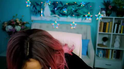 lauradavidsons online show from October 2025 06:59:01 PM