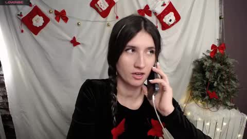 Snapshot of lauradre_ chatting on December 2024 08:51:02 AM Laura online show from December 2024 08:51:02 AM