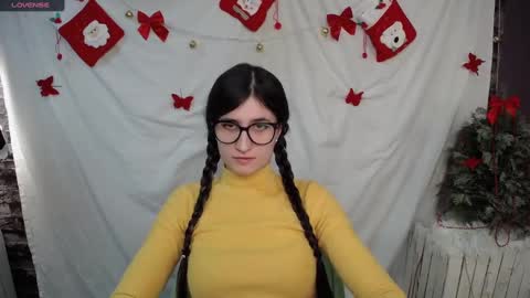 Snapshot of lauradre_ chatting on December 2024 10:39:02 AM Laura online show from December 2024 10:39:02 AM